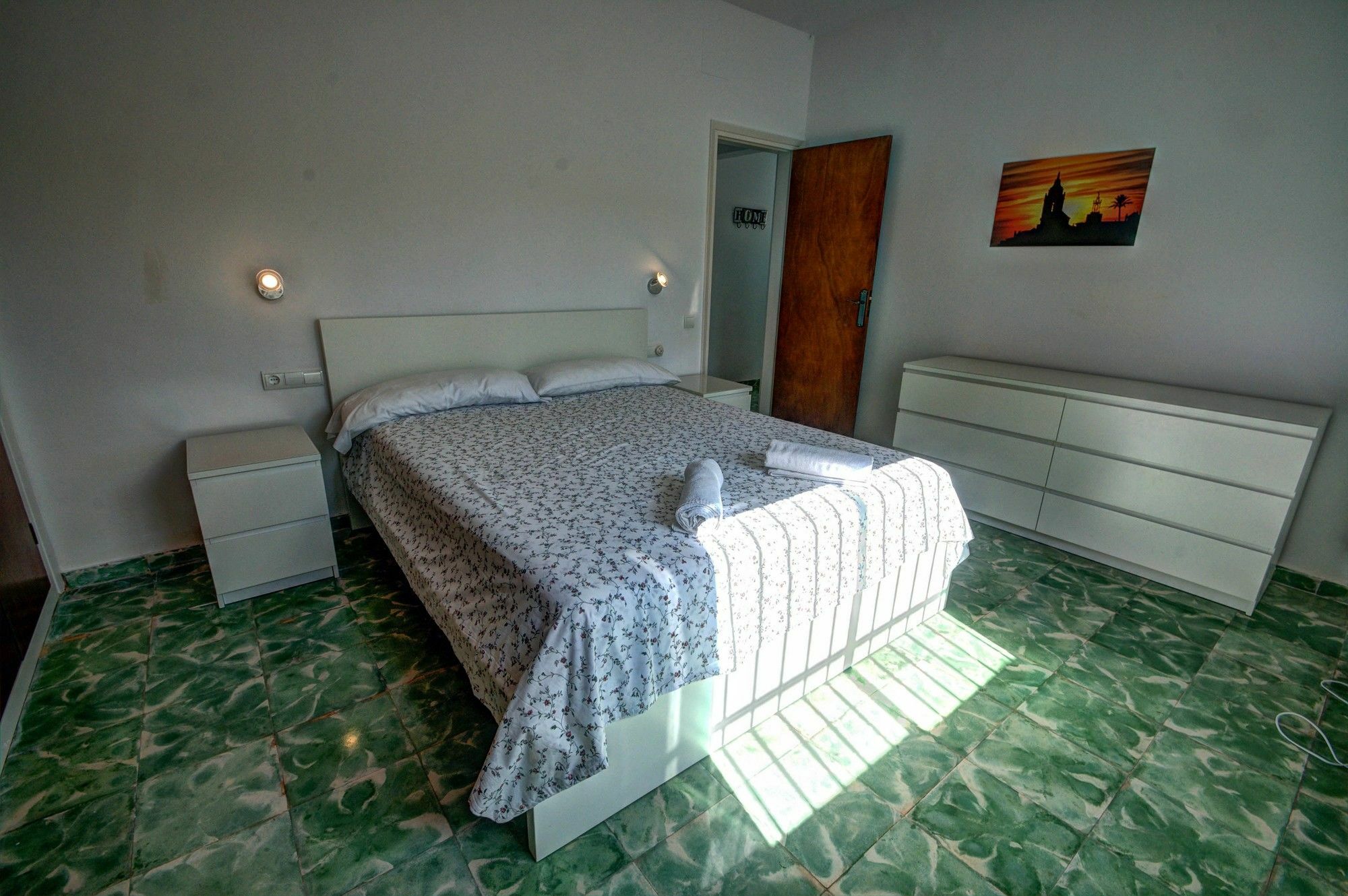 Family House By Helloapartments Sitges Eksteriør bilde