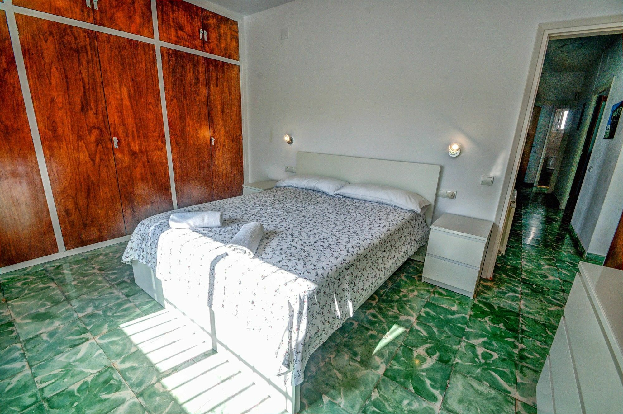 Family House By Helloapartments Sitges Eksteriør bilde